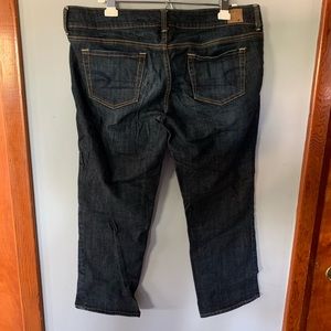 American Eagle Artist Jean Capris